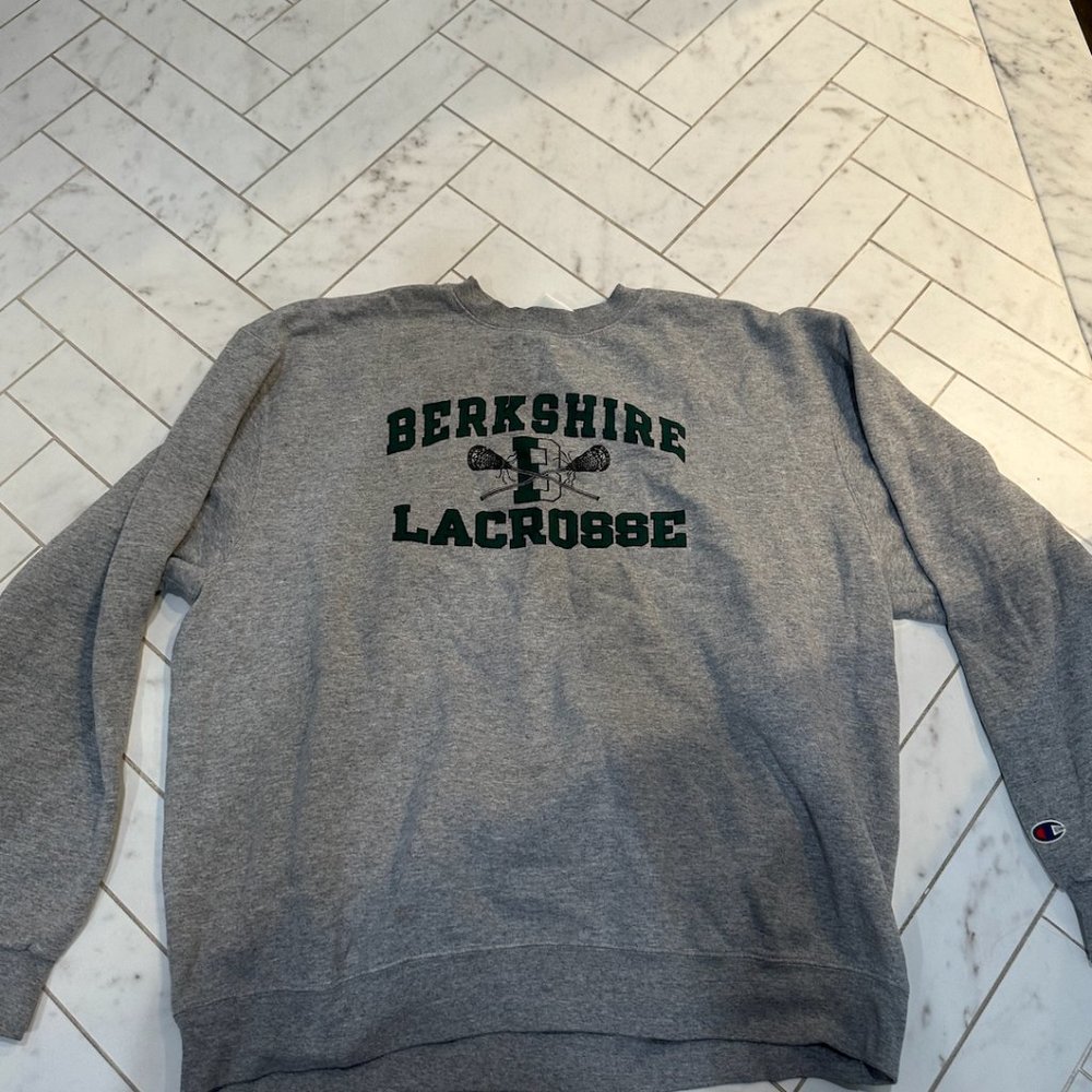 Vintage Champion Berkshire Lacrosse Size XL Men crewneck sweatshirt.